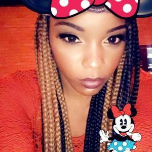 Meet your Posher, Taronika